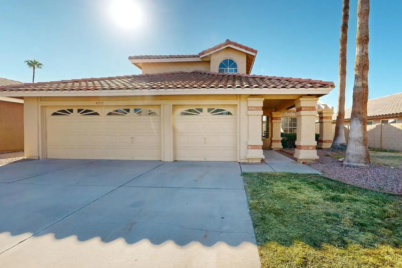 Silverwood Getaway Villa Phoenix